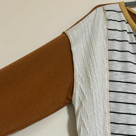 Bibi mixed media long sleeve top size Large - Picture 2 of 5